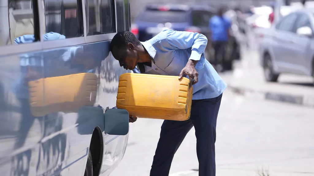 Nigeria scraps planned 15% import duty on petrol and diesel