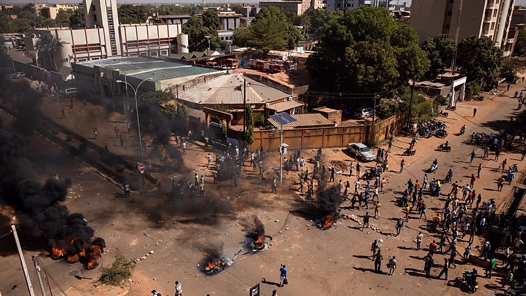 Suspected jihadists attack village in Burkina Faso, killing at least 12